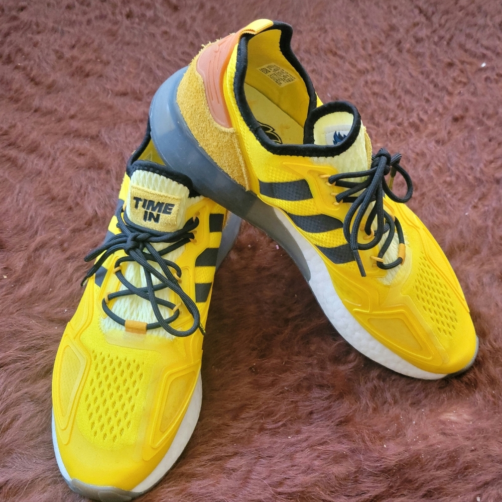 Adidas Men's Size 12.5...Yellow and Black...worn only a handful of times...Nylon